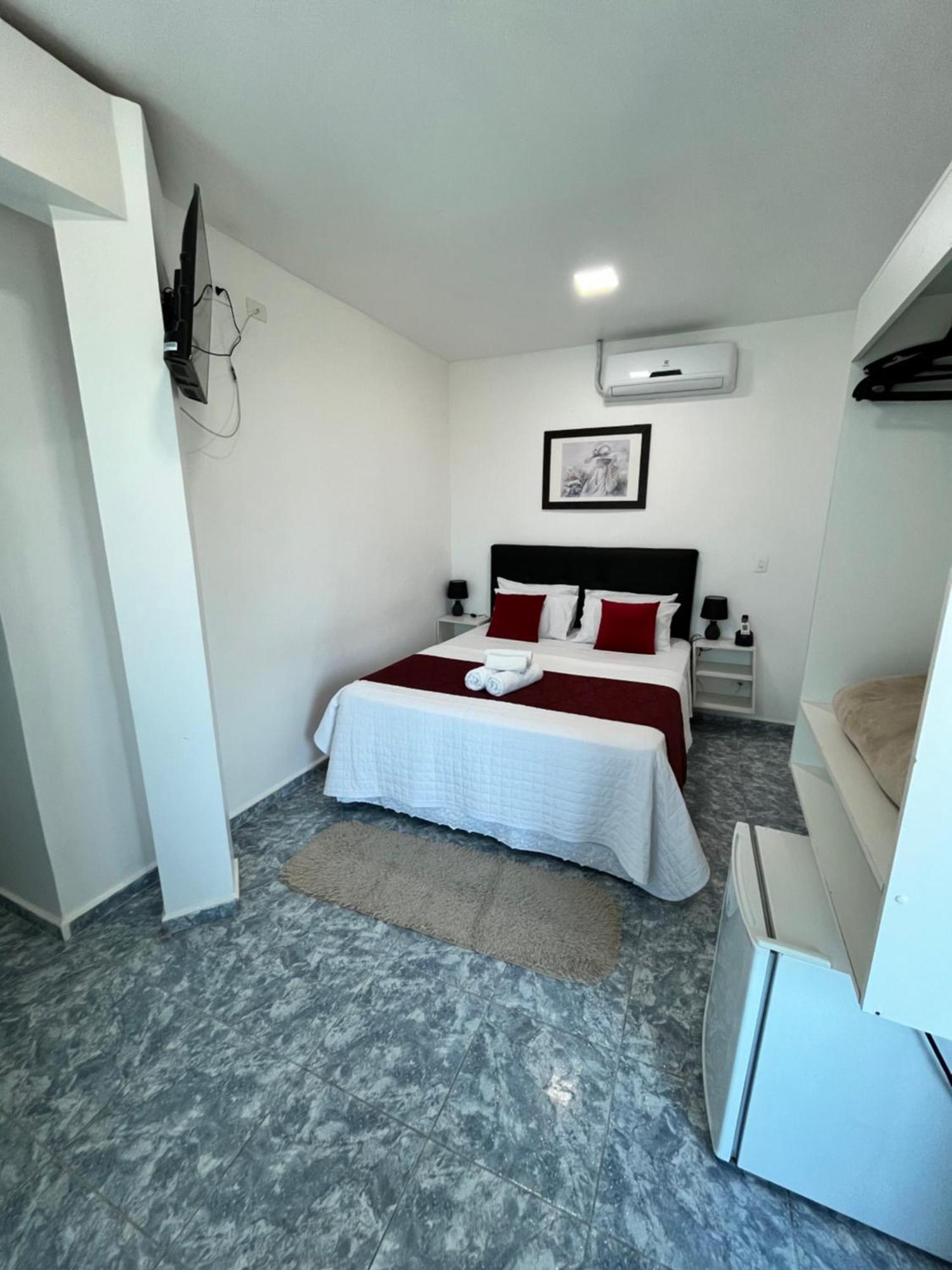 Pousada Elegance Beira Mar Itanhaém Exterior foto